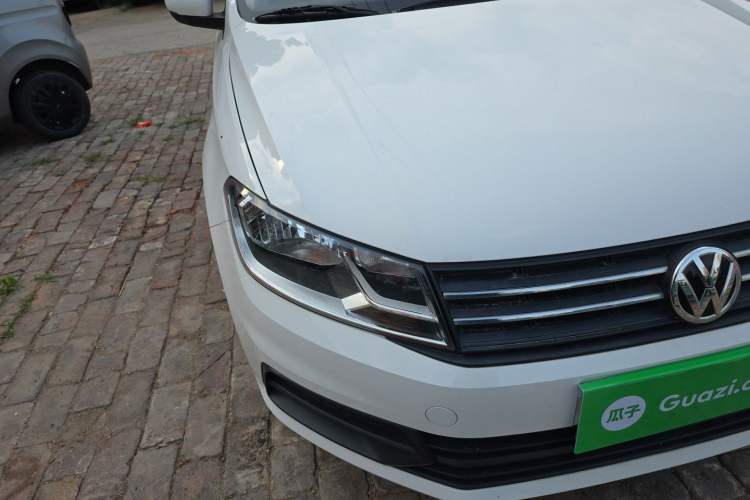 Used Volkswagen Santana 2021 1.5L Manual Fashion Edition Right Front Headlight