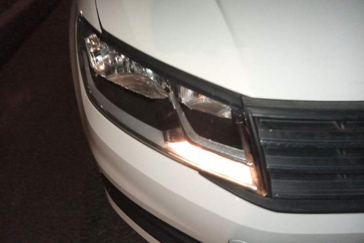 Used Volkswagen Santana 2021 1.5L Manual Fashion Edition Right Front Headlight