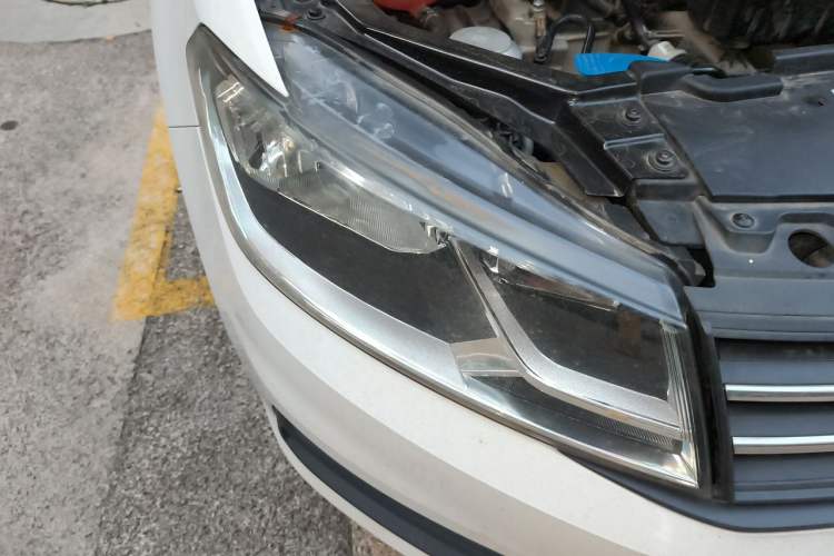 Used Volkswagen Santana 2021 1.5L Manual Fashion Edition Right Front Headlight