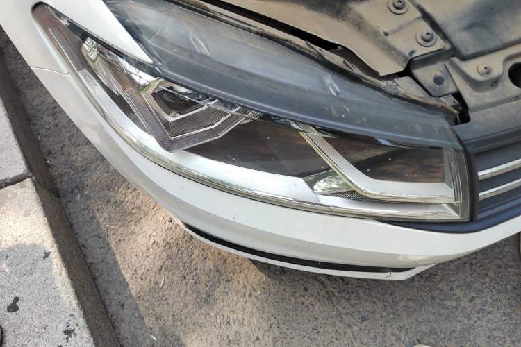 Used Volkswagen Santana 2021 1.5L Manual Fashion Edition Right Front Headlight