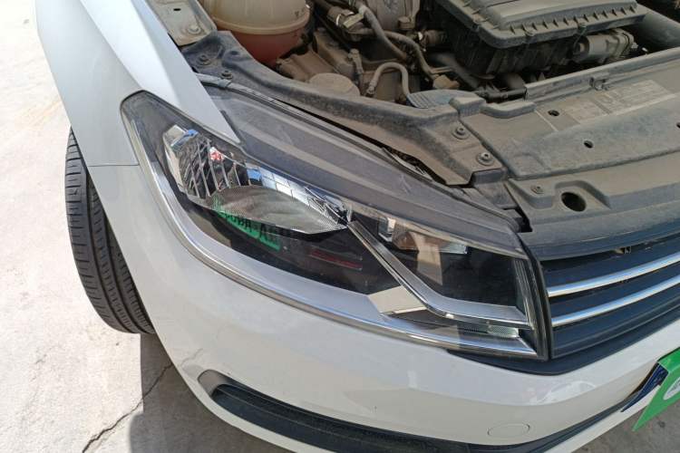 Used Volkswagen Santana 2021 1.5L Manual Fashion Edition Right Front Headlight