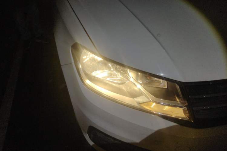 Used Volkswagen Santana 2021 1.5L Manual Fashion Edition Right Front Headlight