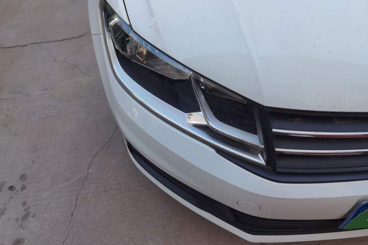 Used Volkswagen Santana 2021 1.5L Automatic Fashion Edition Right Front Headlight