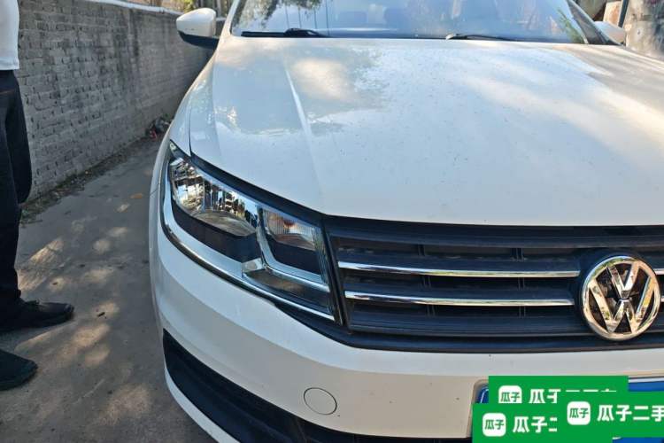 Used Volkswagen Santana 2021 1.5L Automatic Fashion Edition Right Front Headlight