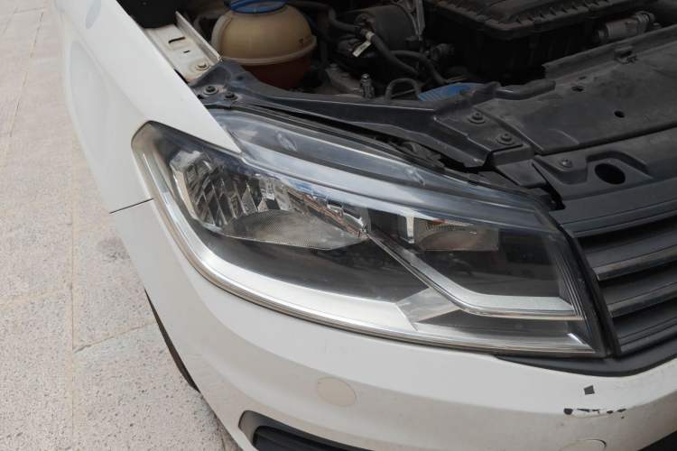 Used Volkswagen Santana 2021 1.5L Automatic Fashion Edition Right Front Headlight