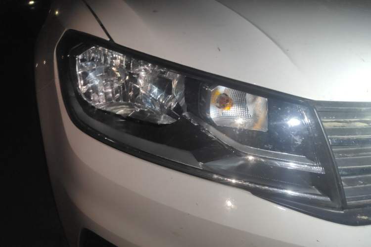 Used Volkswagen Santana 2021 1.5L Manual Fashion Edition Right Front Headlight