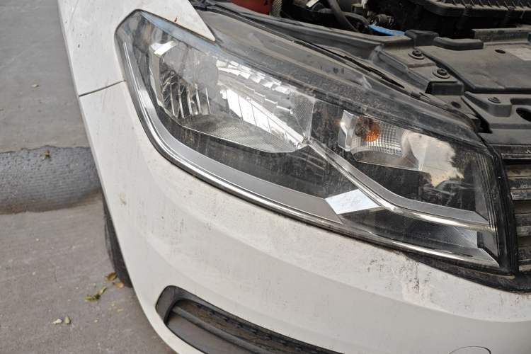 Used Volkswagen Santana 2021 1.5L Manual Fashion Edition Right Front Headlight