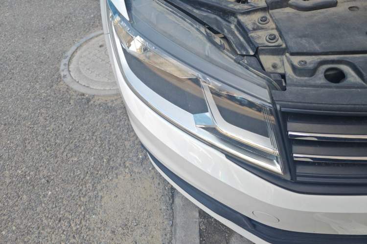 Used Volkswagen Santana 2021 1.5L Automatic Fashion Edition Right Front Headlight