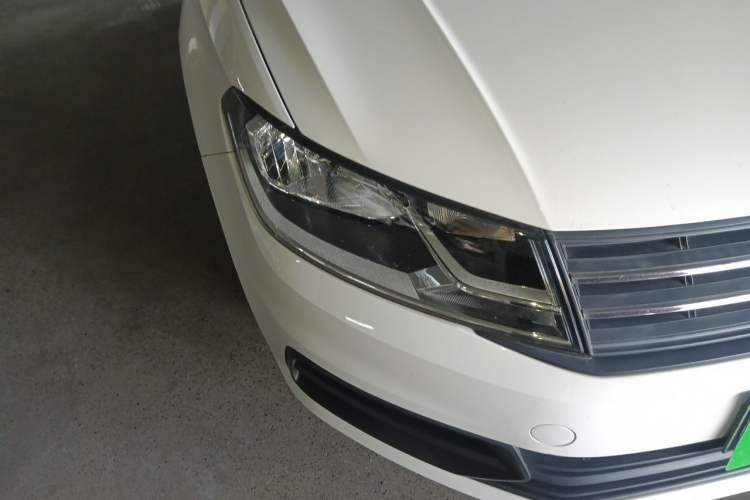 Used Volkswagen Santana 2021 1.5L Manual Fashion Edition Right Front Headlight