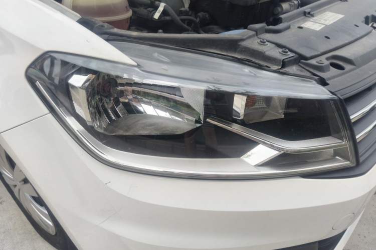 Used Volkswagen Santana 2021 1.5L Manual Fashion Edition Right Front Headlight