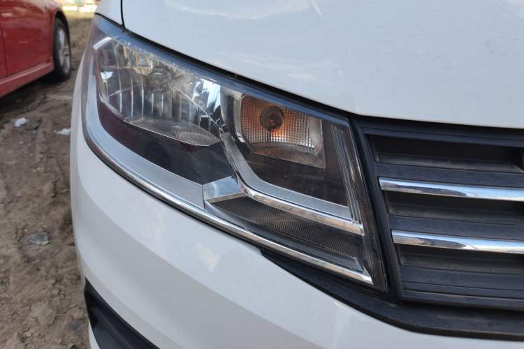 Used Volkswagen Santana 2021 1.5L Automatic Fashion Edition Right Front Headlight