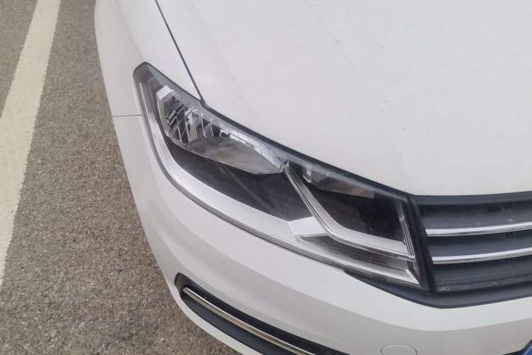 Used Volkswagen Santana 2021 1.5L Manual Fashion Edition Right Front Headlight