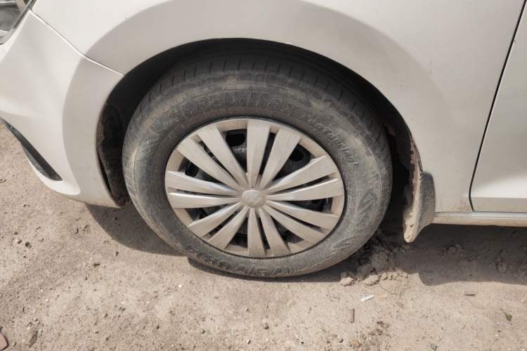 Used Volkswagen Santana 2021 1.5L Automatic Fashion Edition Right Front Wheel Hub