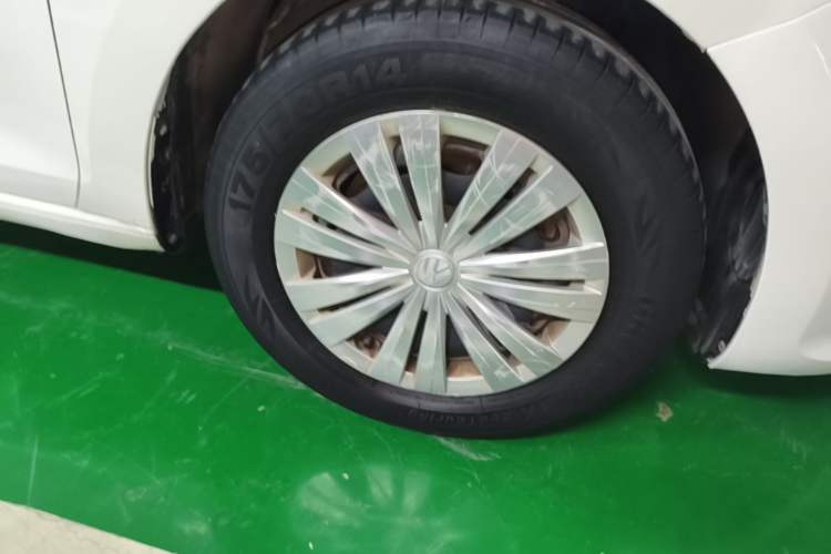 Used Volkswagen Santana 2021 1.5L Automatic Fashion Edition Right Front Wheel Hub