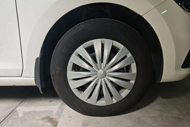 Used Volkswagen Santana 2021 1.5L Automatic Fashion Edition Right Front Wheel Hub