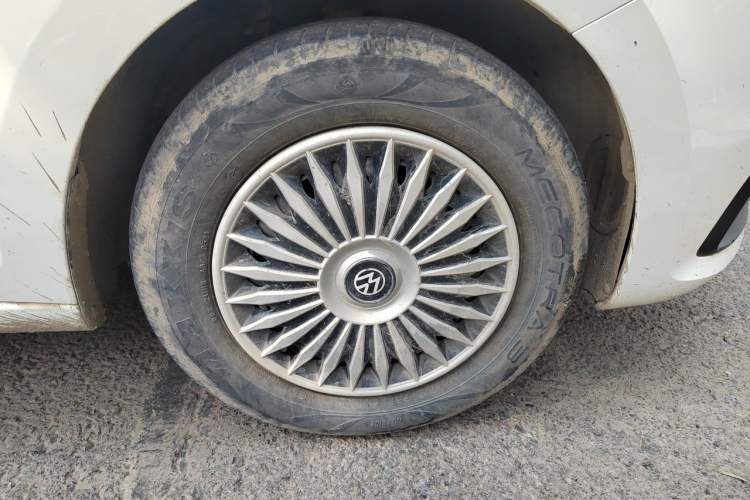 Used Volkswagen Santana 2021 1.5L Manual Fashion Edition Right Front Wheel Hub