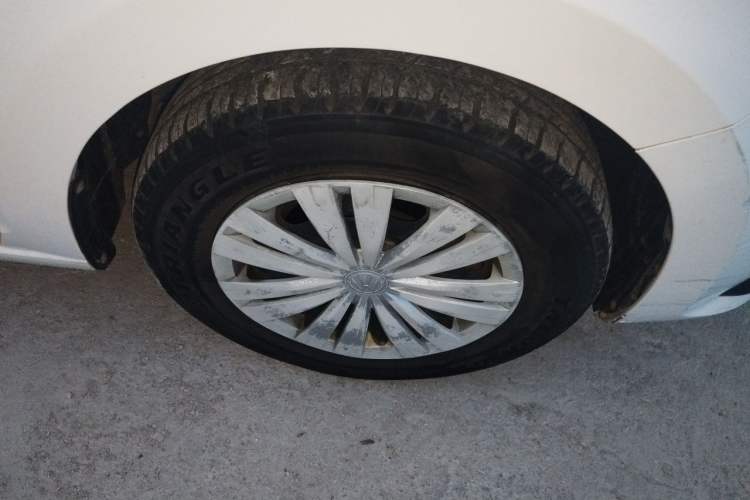 Used Volkswagen Santana 2021 1.5L Automatic Fashion Edition Right Front Wheel Hub