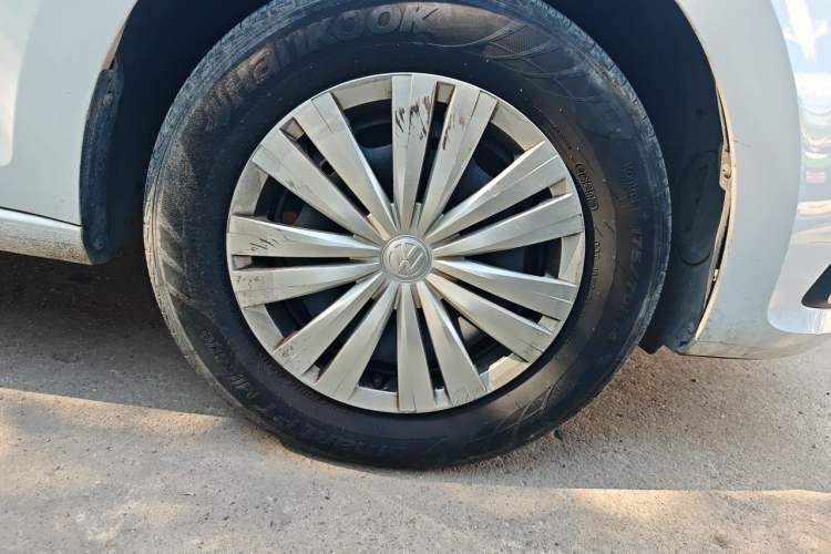 Used Volkswagen Santana 2021 1.5L Automatic Fashion Edition Right Front Wheel Hub
