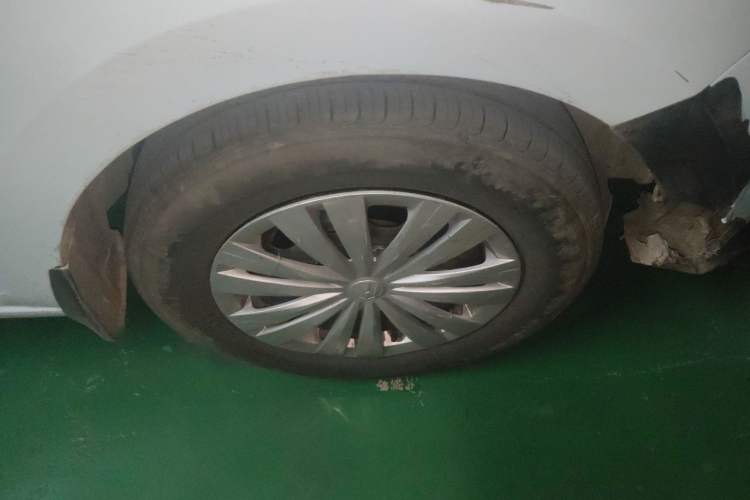 Used Volkswagen Santana 2021 1.5L Manual Fashion Edition Right Front Wheel Hub