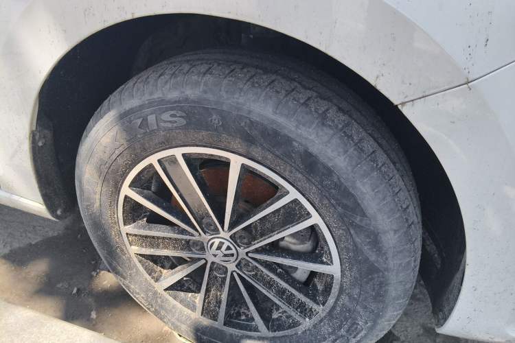 Used Volkswagen Santana 2021 1.5L Manual Fashion Edition Right Front Wheel Hub
