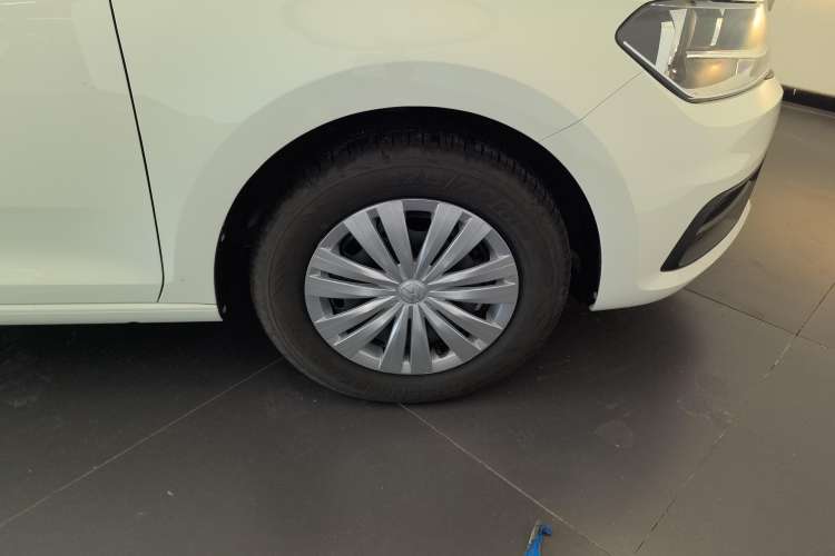 Used Volkswagen Santana 2021 1.5L Automatic Fashion Edition Right Front Wheel Hub