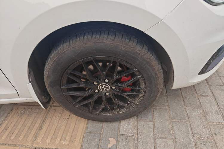 Used Volkswagen Santana 2021 1.5L Automatic Fashion Edition Right Front Wheel Hub