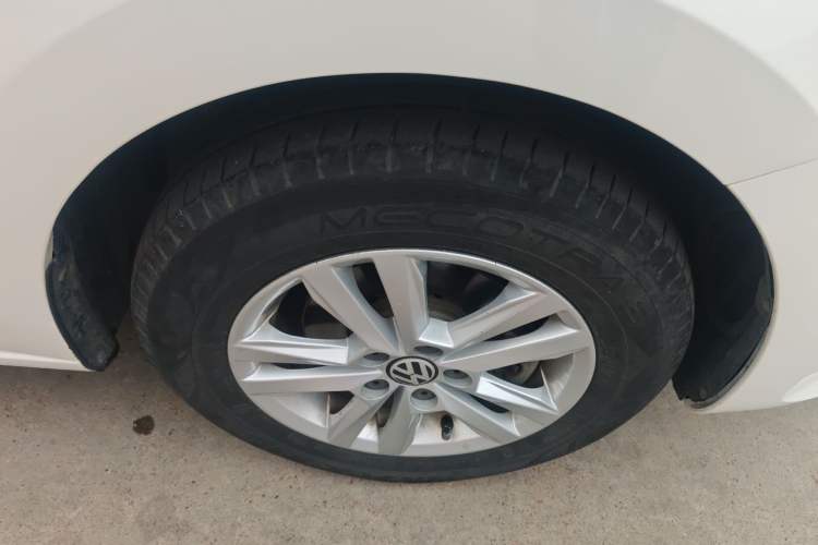 Used Volkswagen Santana 2021 1.5L Manual Fashion Edition Right Front Wheel Hub