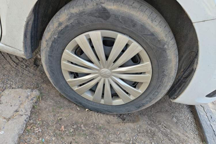 Used Volkswagen Santana 2021 1.5L Automatic Fashion Edition Right Front Wheel Hub