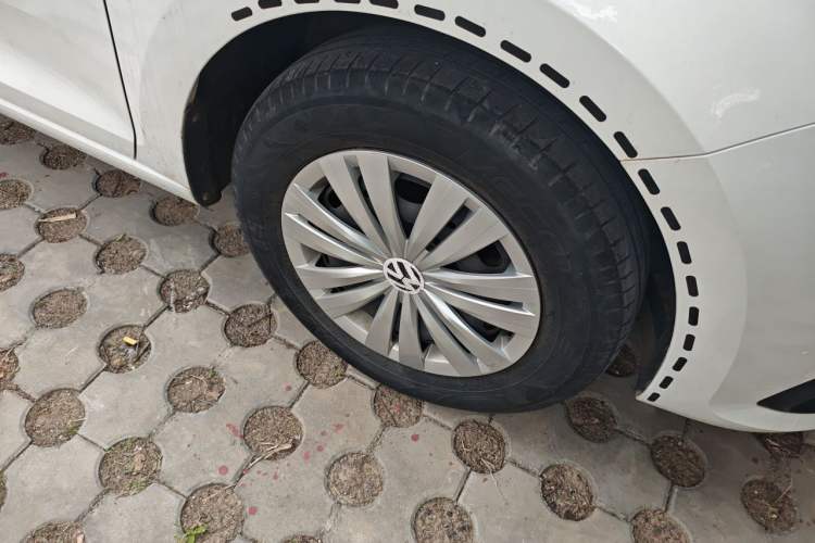 Used Volkswagen Santana 2021 1.5L Automatic Fashion Edition Right Front Wheel Hub