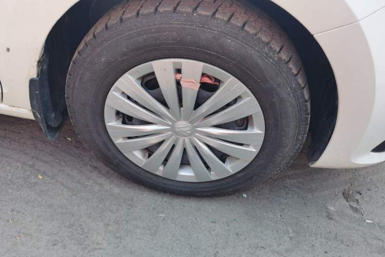 Used Volkswagen Santana 2021 1.5L Automatic Fashion Edition Right Front Wheel Hub