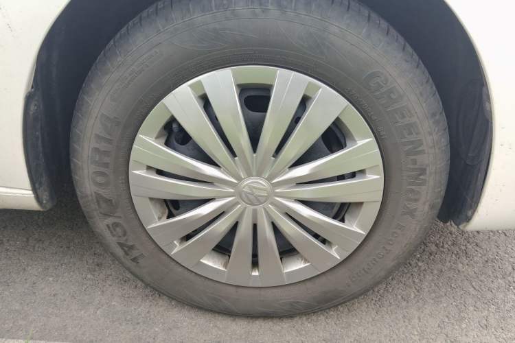 Used Volkswagen Santana 2021 1.5L Automatic Fashion Edition Right Front Wheel Hub