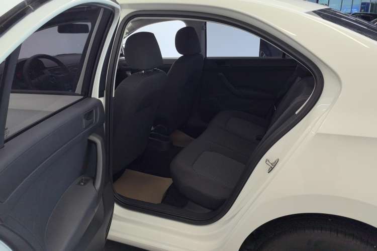 Used Volkswagen Santana 2021 1.5L Automatic Fashion Edition Right Rear Seat