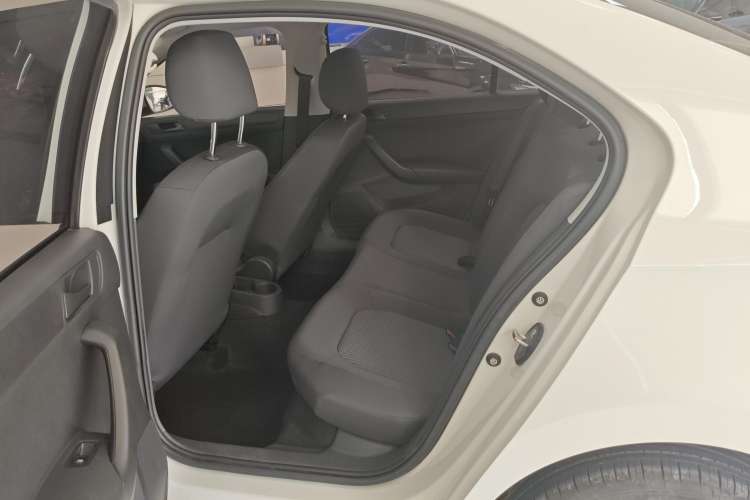 Used Volkswagen Santana 2021 1.5L Automatic Fashion Edition Right Rear Seat
