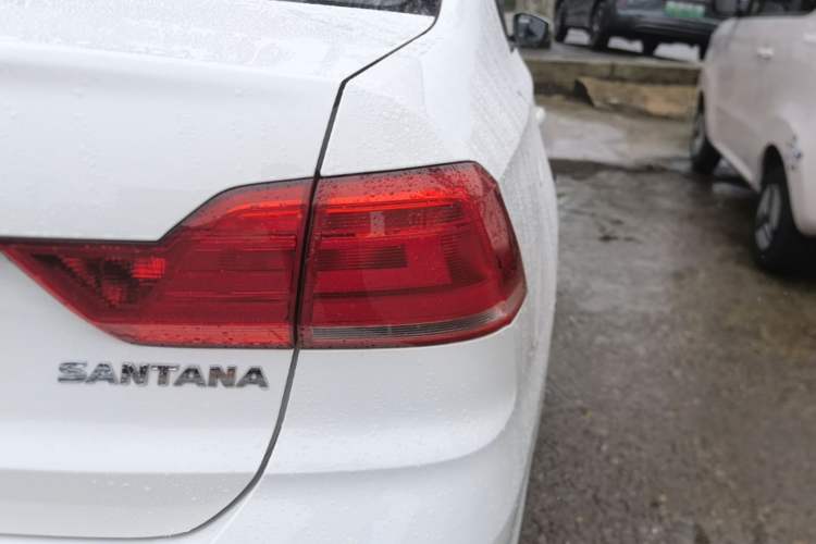 Used Volkswagen Santana 2021 1.5L Manual Fashion Edition Right Rear Taillight