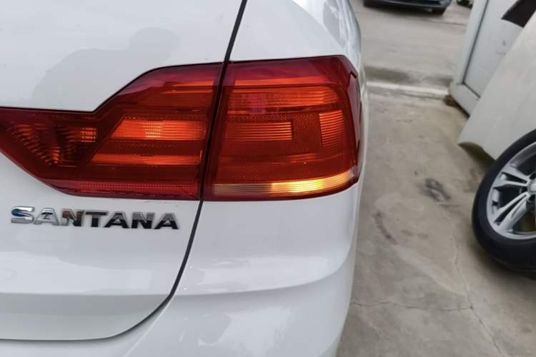 Used Volkswagen Santana 2021 1.5L Automatic Fashion Edition Right Rear Taillight