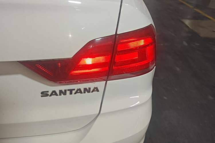 Used Volkswagen Santana 2021 1.5L Automatic Fashion Edition Right Rear Taillight