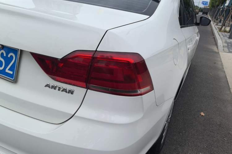 Used Volkswagen Santana 2021 1.5L Manual Fashion Edition Right Rear Taillight