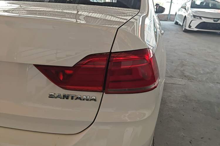 Used Volkswagen Santana 2021 1.5L Manual Fashion Edition Right Rear Taillight
