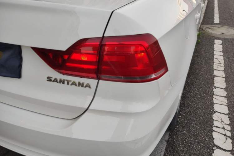 Used Volkswagen Santana 2021 1.5L Automatic Fashion Edition Right Rear Taillight