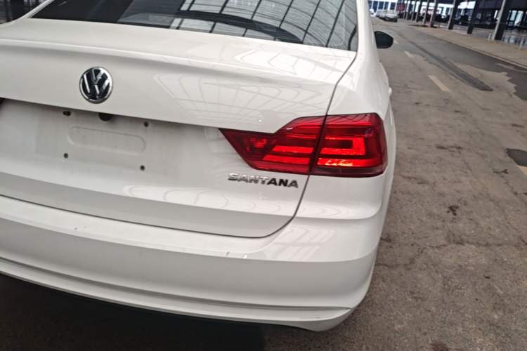 Used Volkswagen Santana 2021 1.5L Automatic Fashion Edition Right Rear Taillight