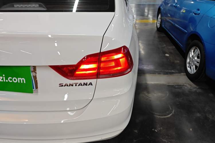 Used Volkswagen Santana 2021 1.5L Manual Fashion Edition Right Rear Taillight