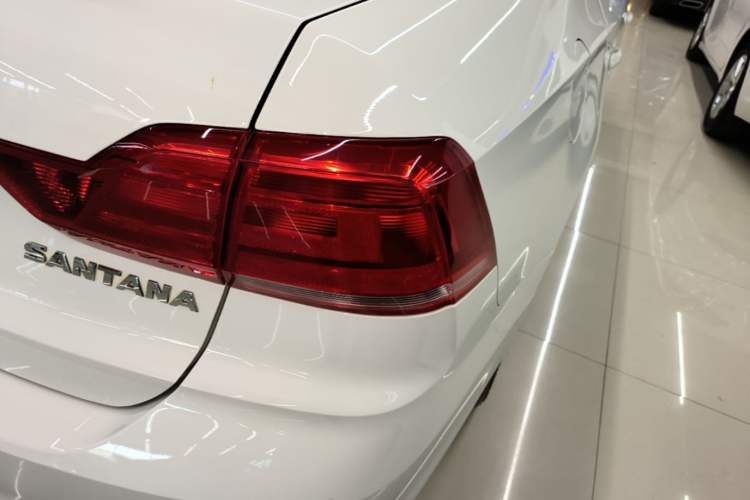 Used Volkswagen Santana 2021 1.5L Automatic Fashion Edition Right Rear Taillight