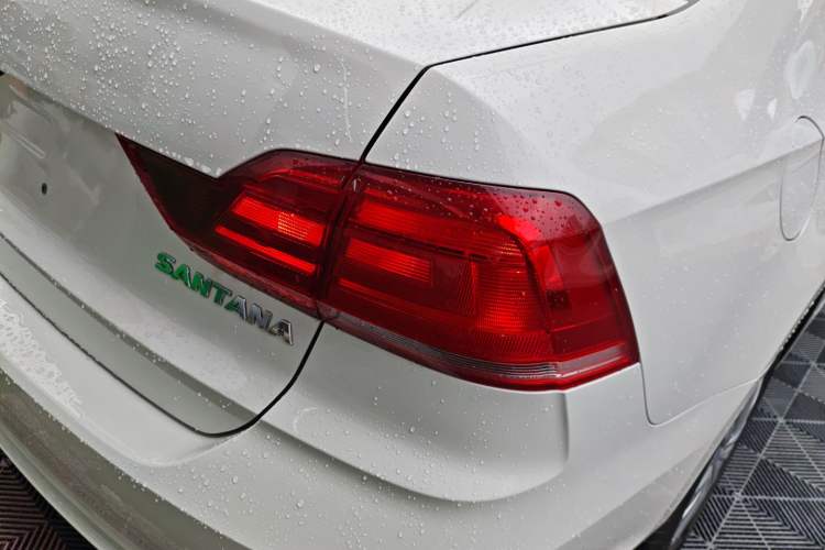 Used Volkswagen Santana 2021 1.5L Manual Fashion Edition Right Rear Taillight
