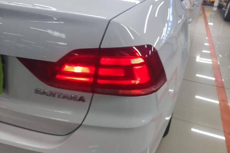 Used Volkswagen Santana 2021 1.5L Automatic Fashion Edition Right Rear Taillight
