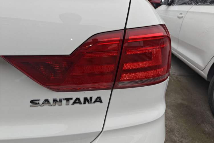 Used Volkswagen Santana 2021 1.5L Manual Fashion Edition Right Rear Taillight