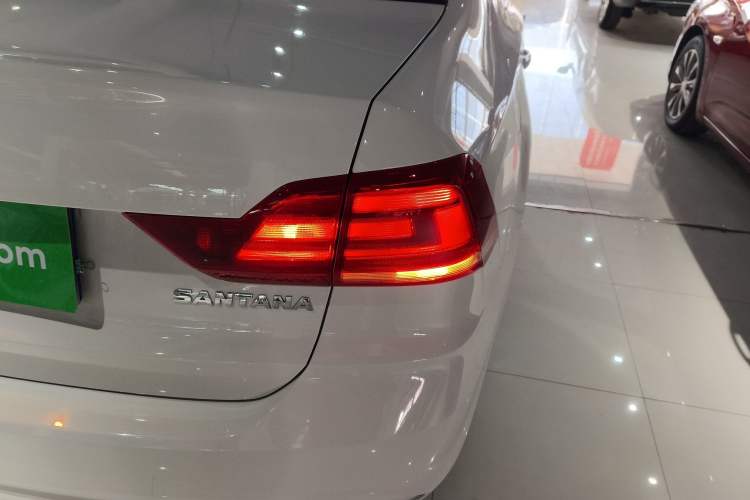 Used Volkswagen Santana 2021 1.5L Automatic Fashion Edition Right Rear Taillight