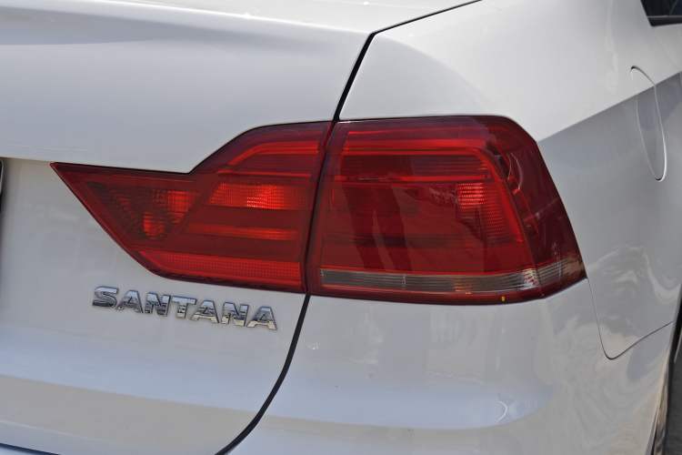 Used Volkswagen Santana 2021 1.5L Automatic Fashion Edition Right Rear Taillight