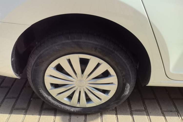 Used Volkswagen Santana 2021 1.5L Automatic Fashion Edition Right Rear Wheel Hub