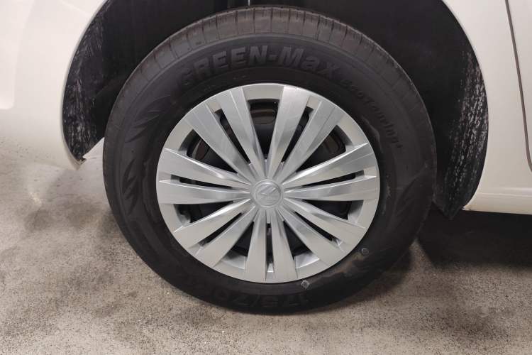 Used Volkswagen Santana 2021 1.5L Automatic Fashion Edition Right Rear Wheel Hub