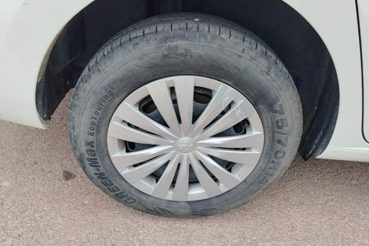 Used Volkswagen Santana 2021 1.5L Automatic Fashion Edition Right Rear Wheel Hub